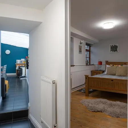 Hummingbird Maisonette By Prescott Apartment Bristol