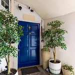 Hummingbird Maisonette By Prescott * Bristol
