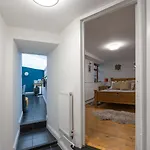 Daire Hummingbird Maisonette By Prescott *