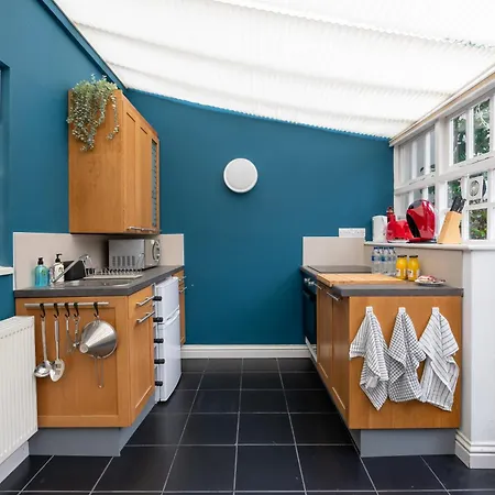 Hummingbird Maisonette By Prescott Bristol