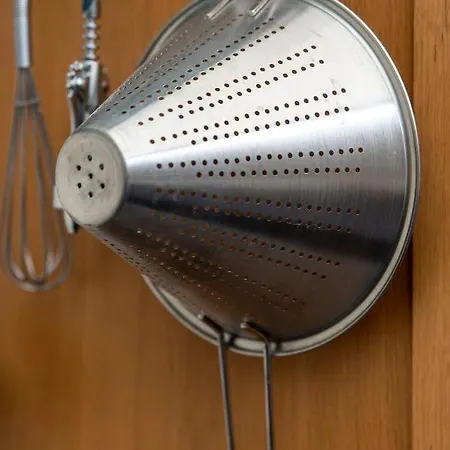 Hummingbird Maisonette By Prescott * Bristol