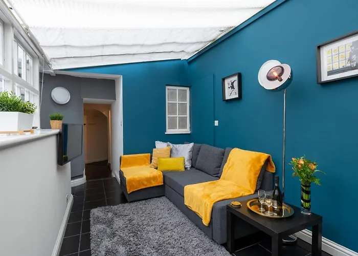 Hummingbird Maisonette By Prescott Appartamento