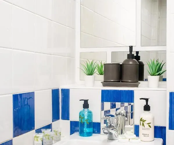 Hummingbird Maisonette By Prescott Appartamento