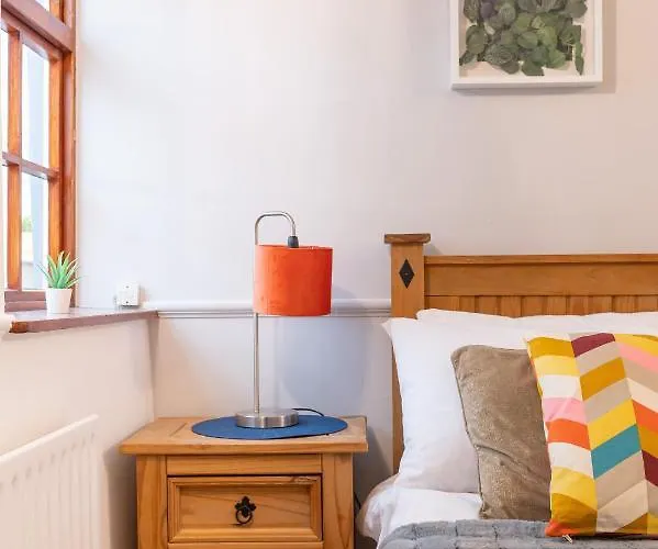 Hummingbird Maisonette By Prescott