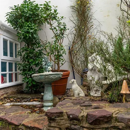 Hummingbird Maisonette By Prescott דירה בריסטול