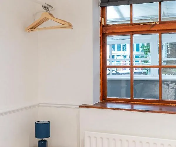 Hummingbird Maisonette By Prescott דירה *