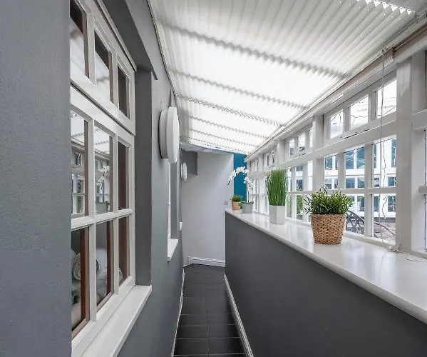 Hummingbird Maisonette By Prescott