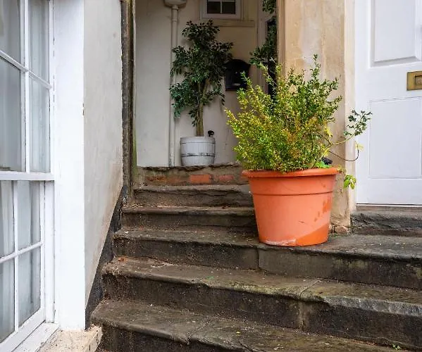 Hummingbird Maisonette By Prescott בריסטול